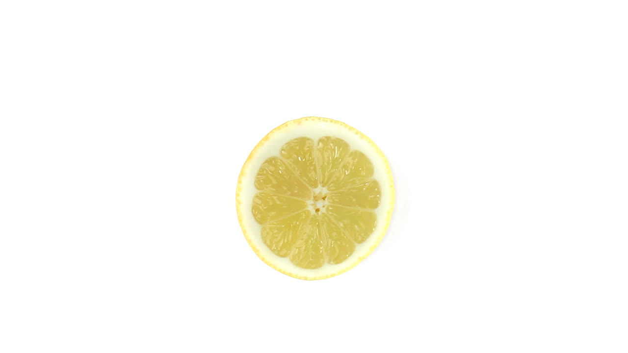 Half lemon rotating 