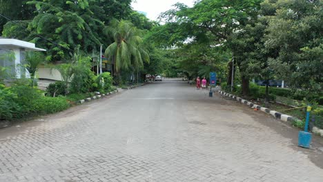 street scene in a residential area