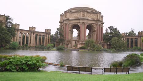 Edificio-Del-Palacio-De-Bellas-Artes-En-San-Francisco