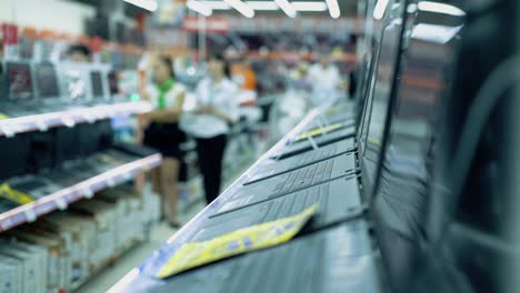 people in the consumer electronics supermarket 2