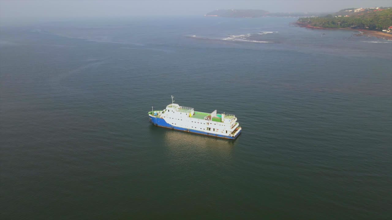 río mandvi enviar pasajero cruze india goa drone shot panaji india old goa orbital shot 360