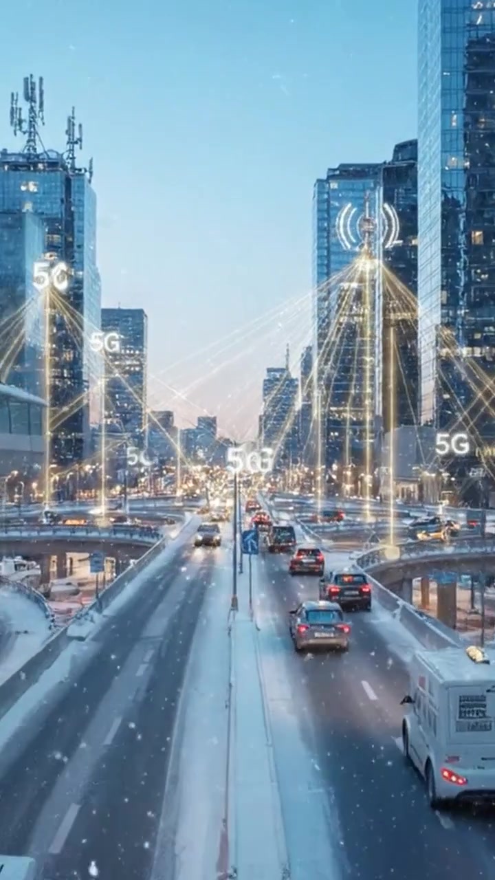 Paesaggio urbano futuristico con veicoli autonomi e connettività 5G in un ambiente urbano innevato, che enfatizza la tecnologia moderna e l'innovazione.