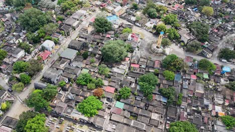 Imágenes-De-Drones-Del-Cementerio-Chino-De-Manila-En-Filipinas