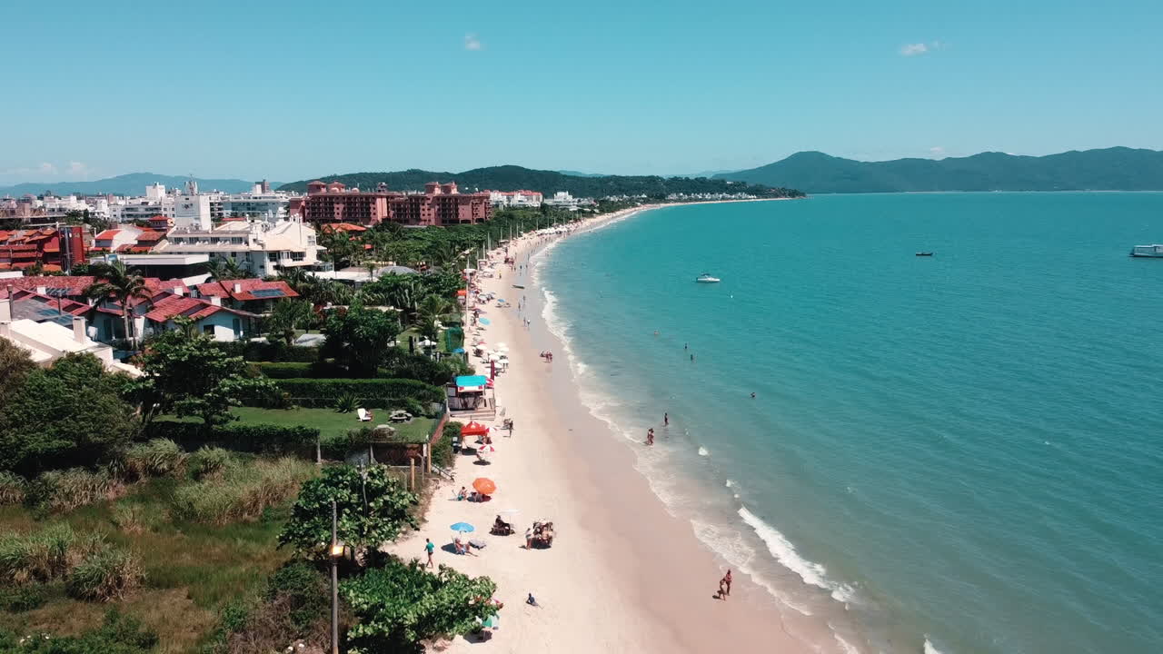 vista de drones de la playa de jurere intermacional