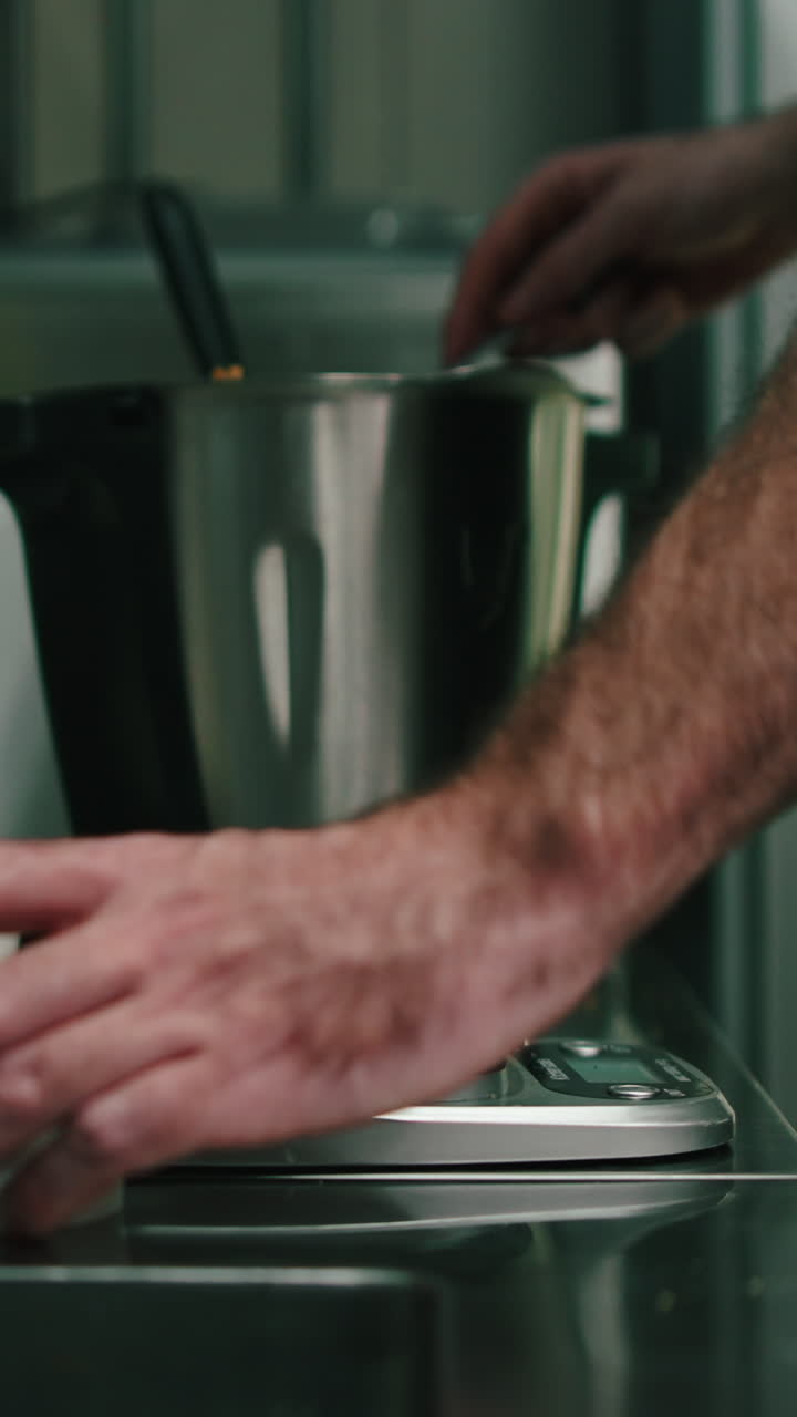 Food preparation in the kitchen