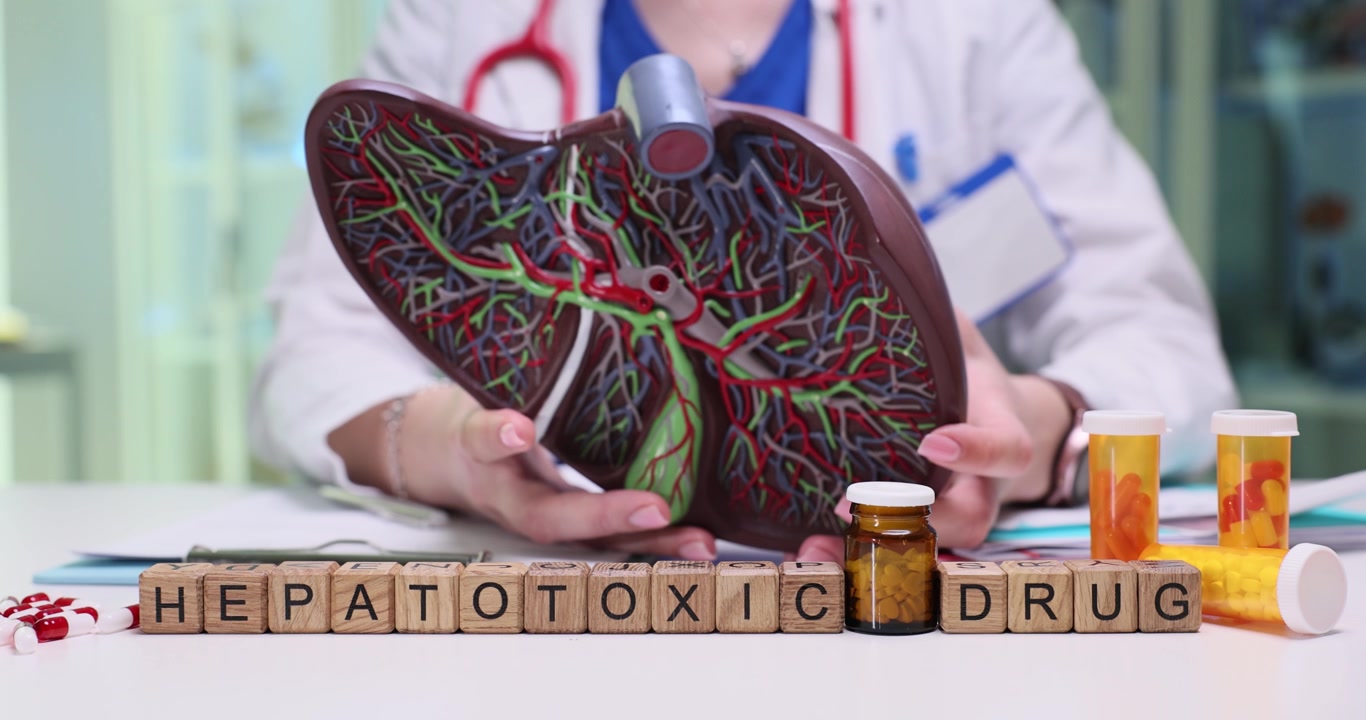 Verständnis der verschiedenen hepatotoxischen Medikamente und ihres erheblichen Einflusses auf die Lebergesundheit.