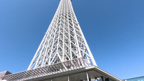 progressive zoom on tokyo skytree tower