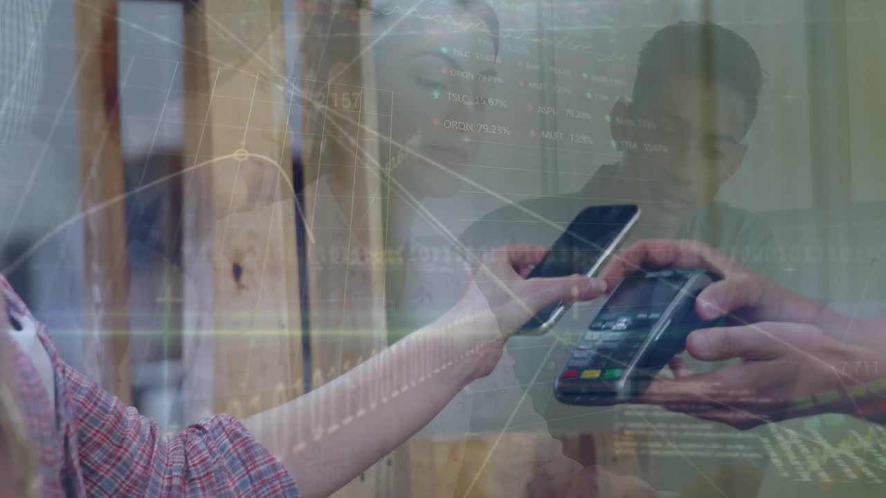 animación del procesamiento de datos financieros sobre personas que usan teléfonos inteligentes y terminales de pago