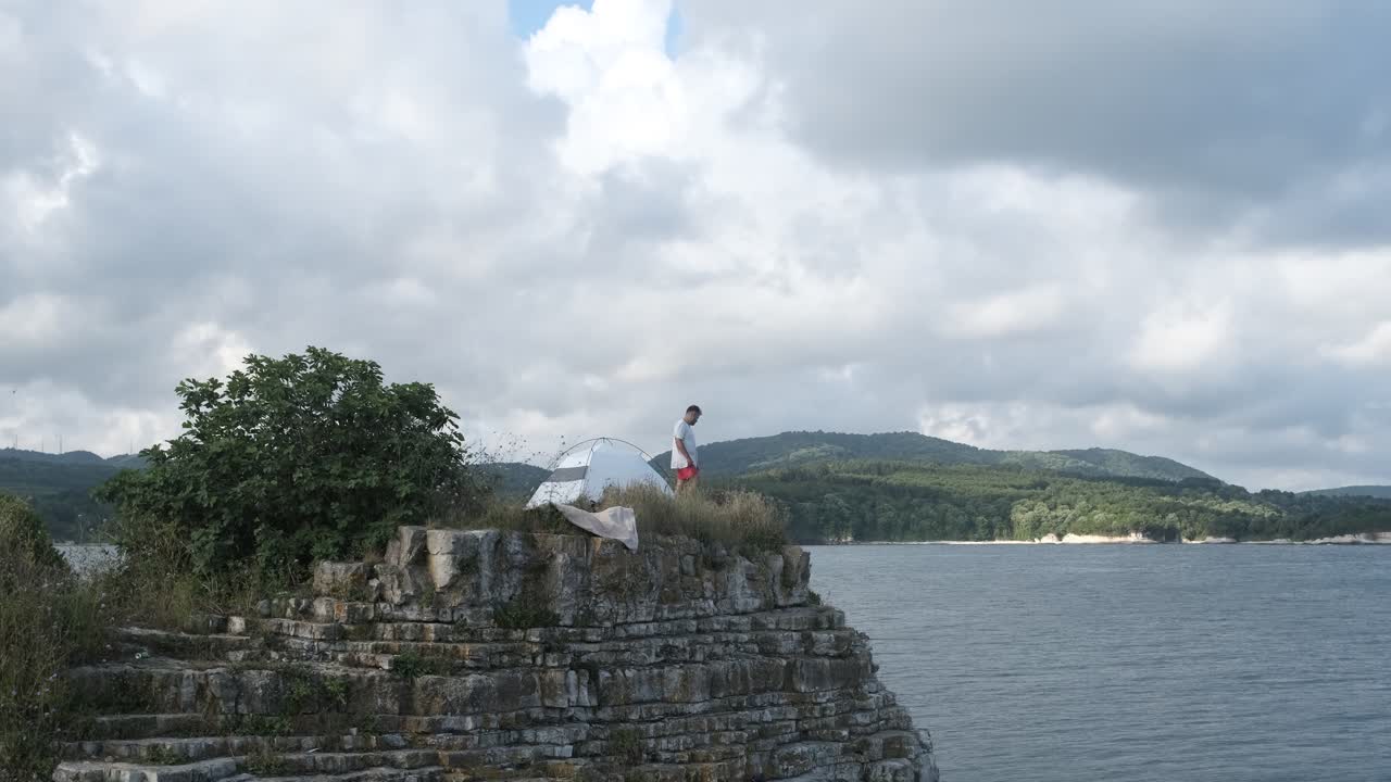 해상 에 있는 텐트 캠핑