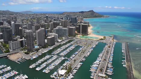 Antennen-über-Honolulu-Oahu-Hawaii