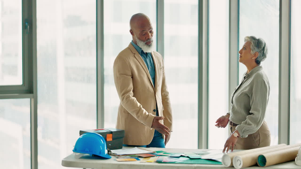 contrato de construcción, apretón de manos