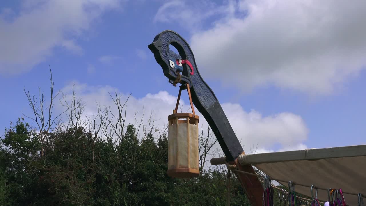 바이킹 재현 화려한 조각과 랜턴 워터포드 아일랜드