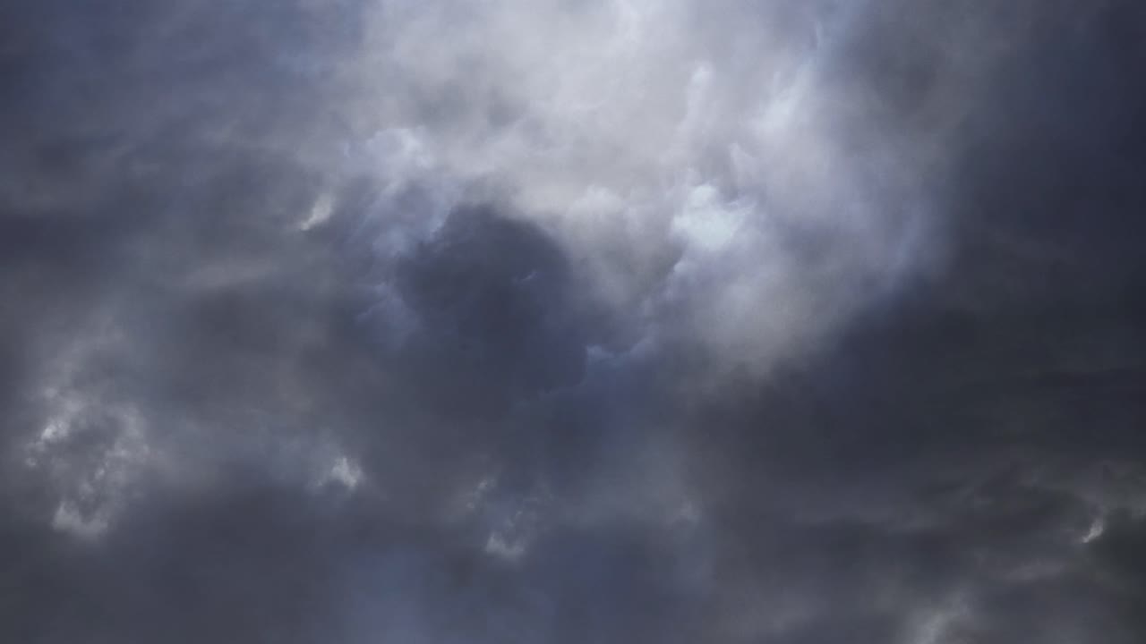 thunderstorm, Dark clouds and thunderstorms above the sky 4k