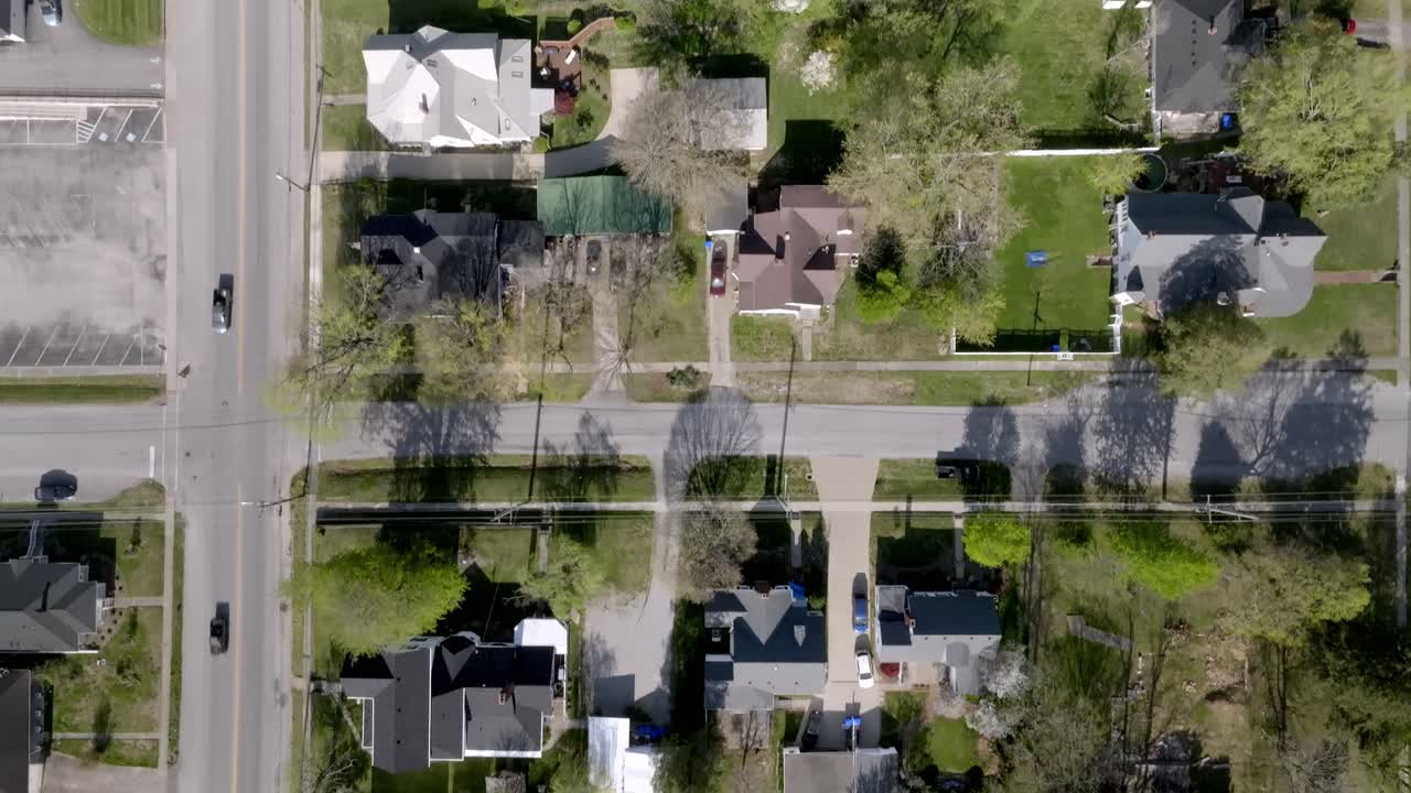 Leitchfield, Kentucky neighborhood homes with drone video overhead.