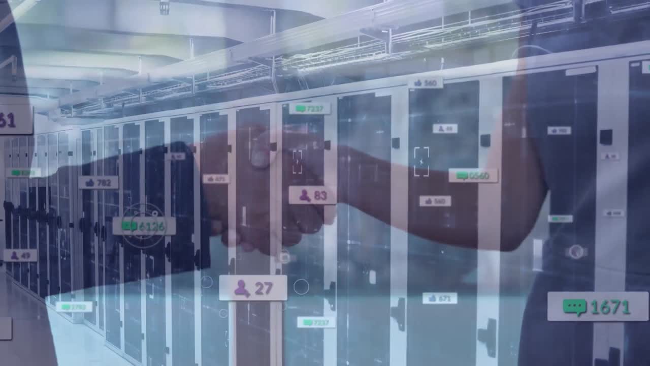 소셜 미디어 아이콘과 컴퓨터 서버에서 사업가의 악수 애니메이션