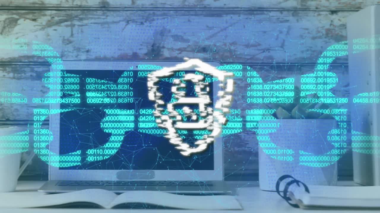 보안 잠금 및 체인 아이콘의 애니메이션은 사무실 책상에 있는 장비의 클로즈업에 대항합니다.