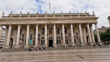 people enjoying the opera national de bordeaux