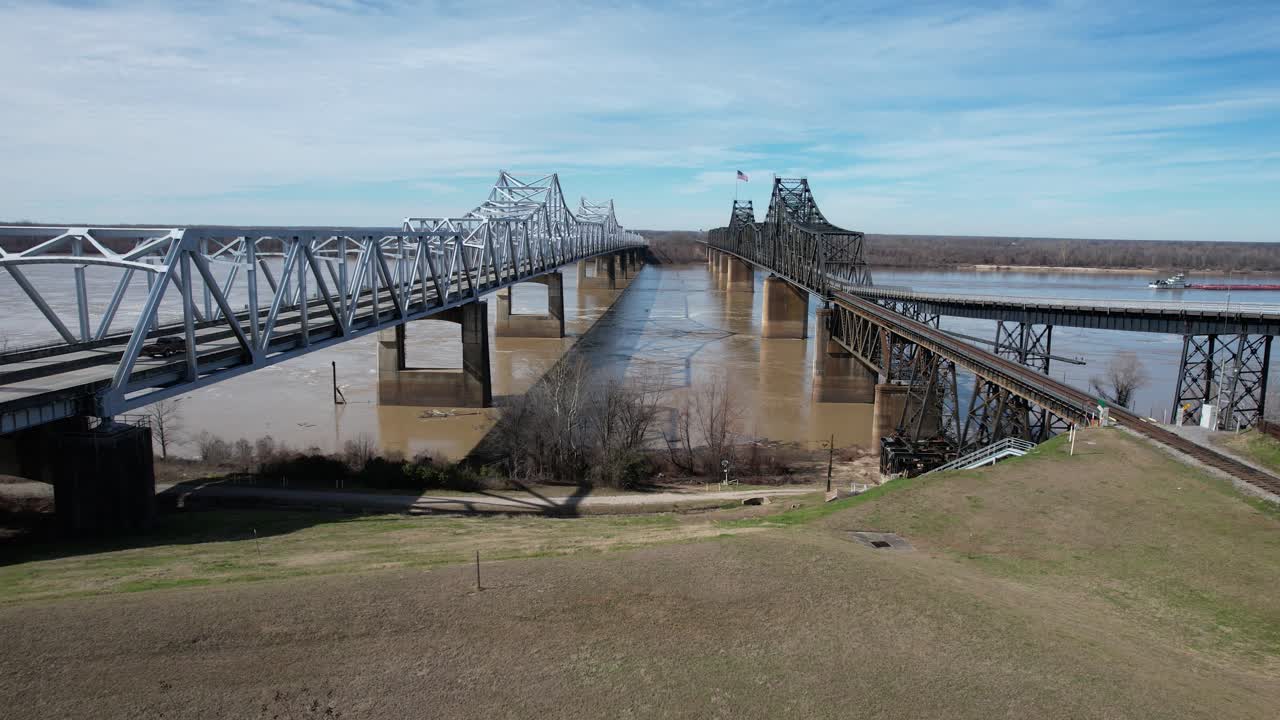 Old Vicksburg Bridge, Mississippi River, 4K Drone Footage