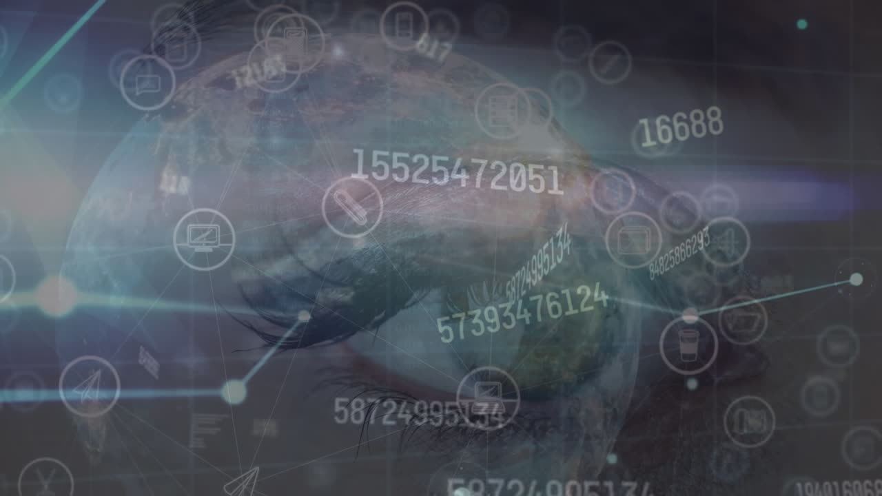 animación del procesamiento de datos sobre el ojo de la hembra caucásica.