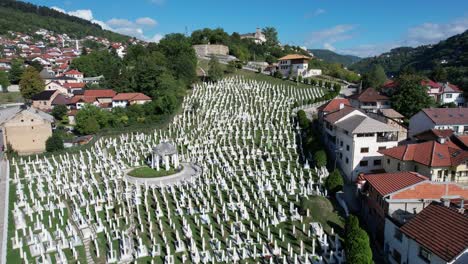 Vista-De-Drones-Del-Cementerio-De-Sarajevo