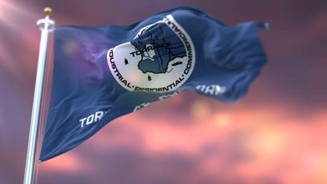bandera de torrance al atardecer, ciudad de california, estados unidos de américa - bucle