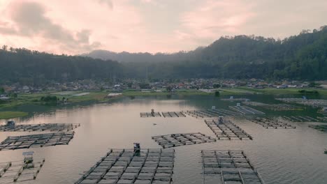 Batur-Lake-Aktiver-Vulkan-Mount-Bali-Indonesien