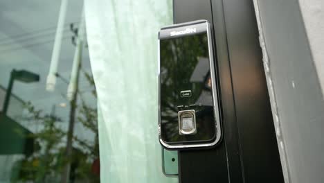 Black-Modern-Fingerprint-Scan-Door,-Close-Up,-No-People-1