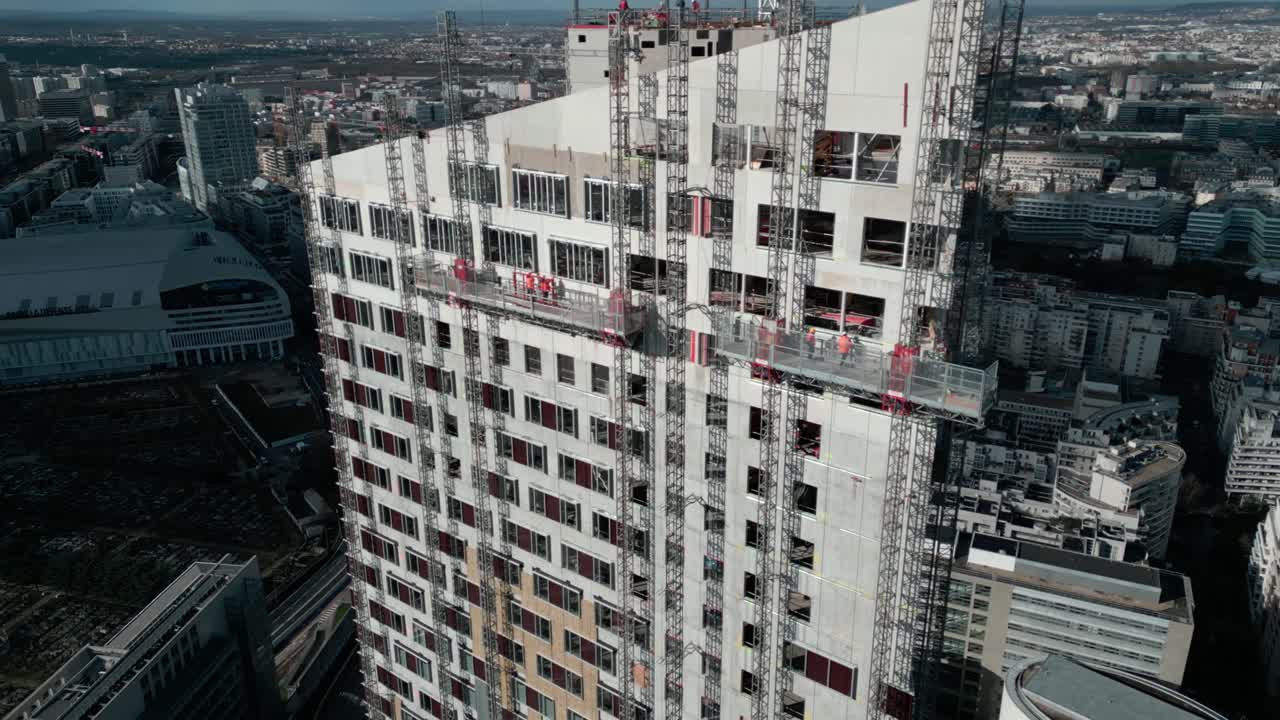 trabajos en progreso durante la construcción de un nuevo edificio en la défense, centro de la ciudad de parís, francia