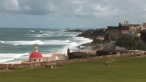 Exploring-Castillo-San-Felipe-del-Morro-in-Old-San-Juan