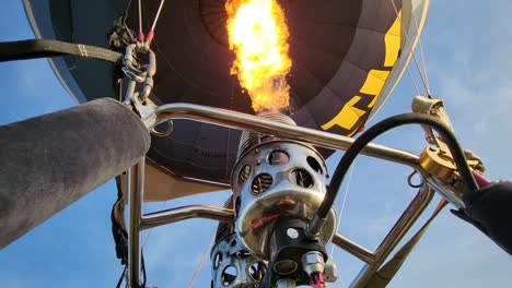 globo de aire caliente y el quemador
