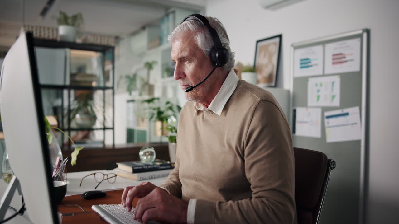 Man working in the office