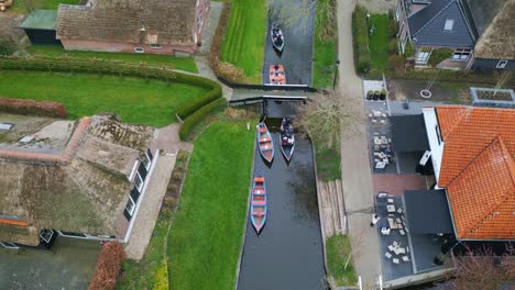 Giethoorn-Village---Venedig-Der-Niederlande