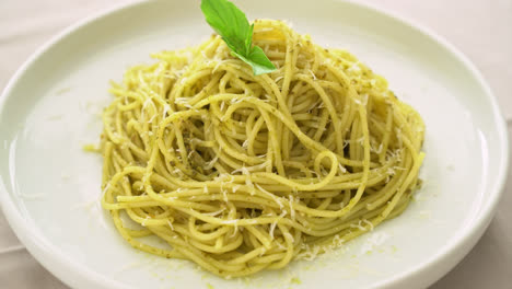 pesto spaghetti pasta - vegetarian food and italian food style