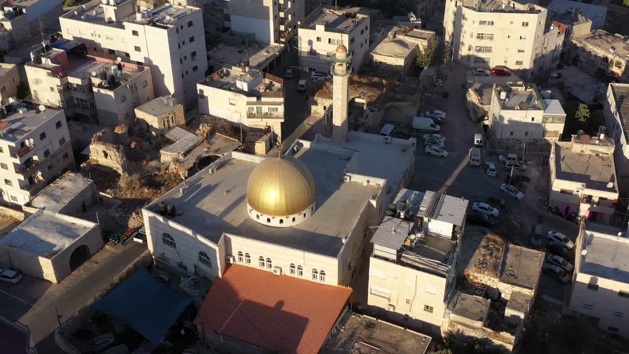 Masjid Kubah Emas di Kamp Pengungsi Anata, Palestina, Israel, Udara