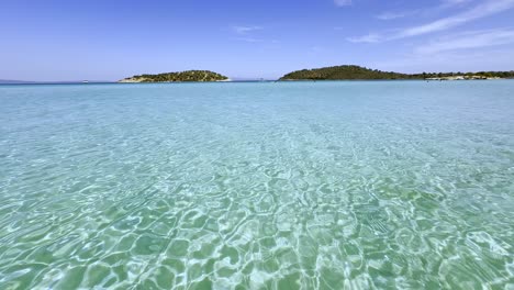 Clean-blue-flag-beaches-of-Halkidiki-Peninsula,-Greece