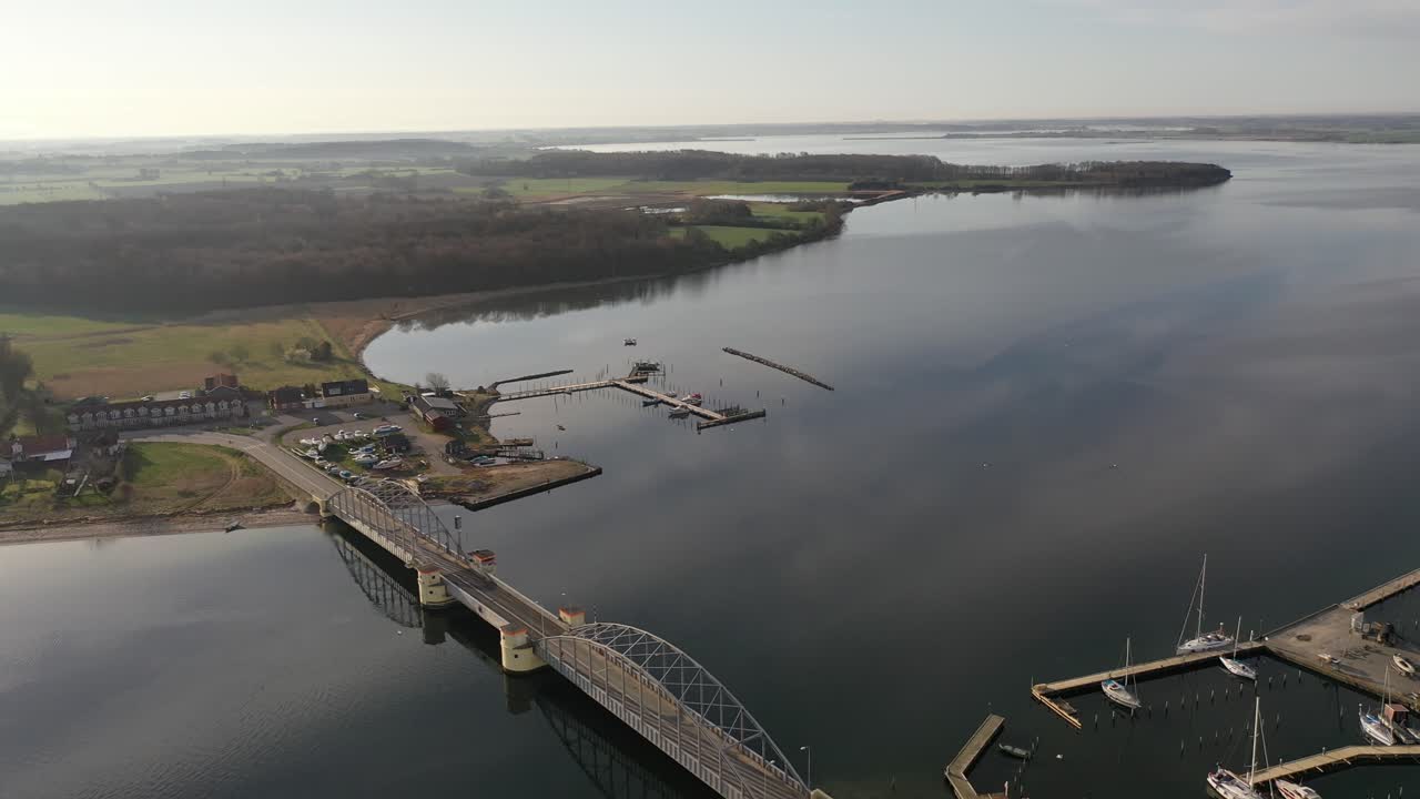 гулдборгский мост в дании