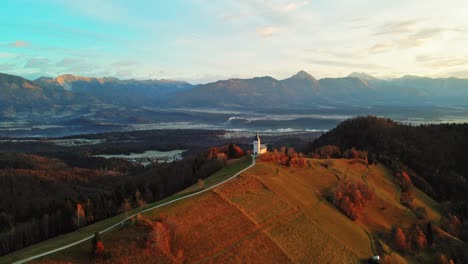 Impresionante-Vídeo-Aéreo-De-Drones-4k-De-La-Iglesia-De-San