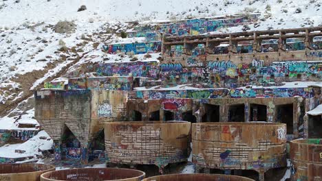 Construido-En-La-Ladera-De-Una-Montaña-En-1920-En-El-Extremo-Sur-De-Genola,-Utah,-El-Antiguo-Molino-Tintic-Procesó-Oro,-Plata,-Cobre-Y-Plomo-Desde-1921-Hasta-1925