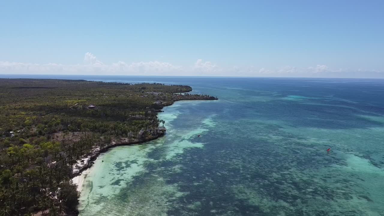 잔지바르 키즈마카지 해안 바다 드론 항공기