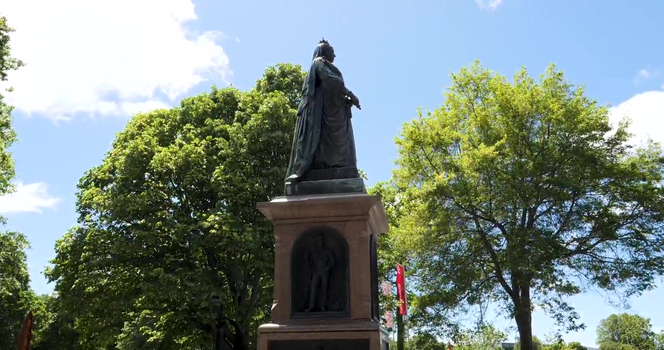 Statua in bronzo della Regina Vittoria in Piazza Vittoria, Christchurch, Nuova Zelanda