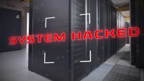 animazione di testo hackerato del sistema e elaborazione di dati digitali su server informatici