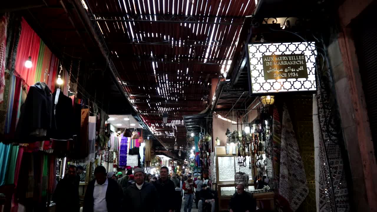 bazaar in marrakech jemaa el fna