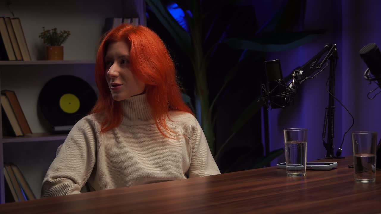 여성과의 캐스트 인터뷰