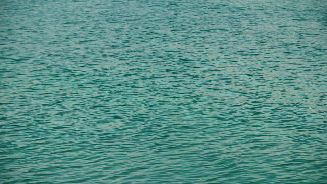 olas de agua de mar y orilla del mar 9