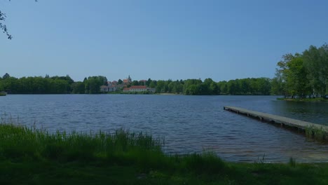 Strand-Mit-Holzsteg