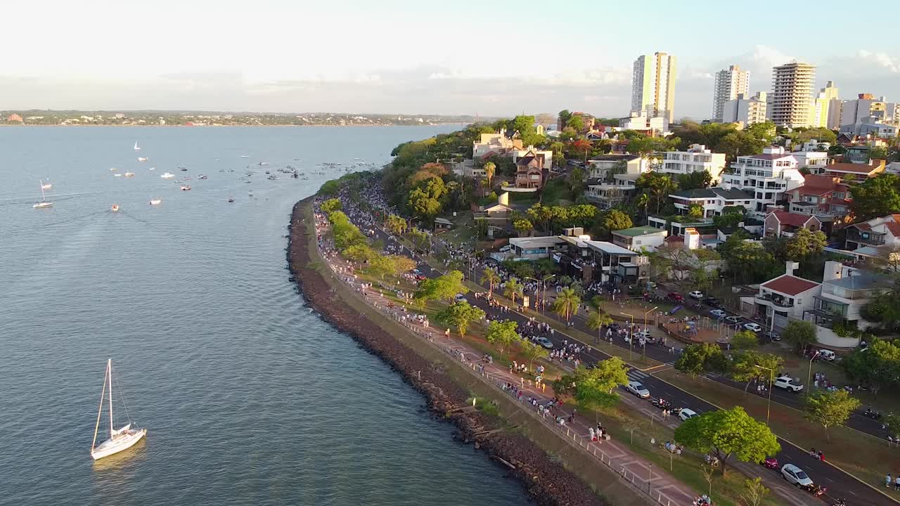 아르헨티나 팬들이 2022 카타르 fifa 월드컵에서 승리를 축하하고 있습니다.