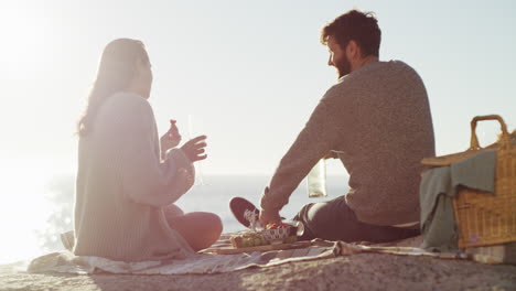 there are few things more romantic than a picnic