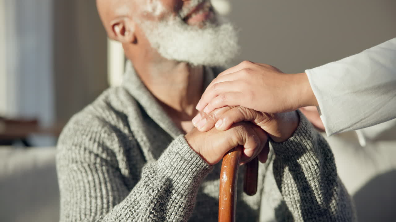 지원,  ⁇ 기 지 ⁇ 이 및 고령자의 손