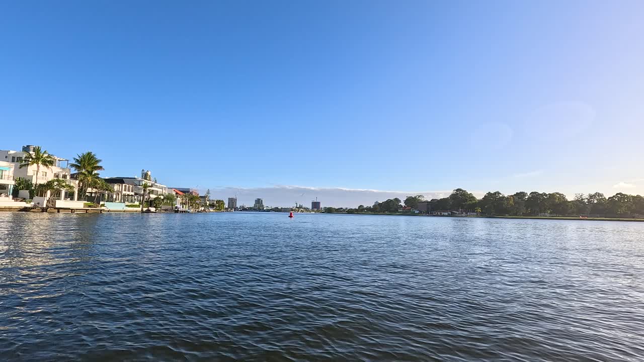 paseo panorámico en barco por las vías fluviales de la costa de oro