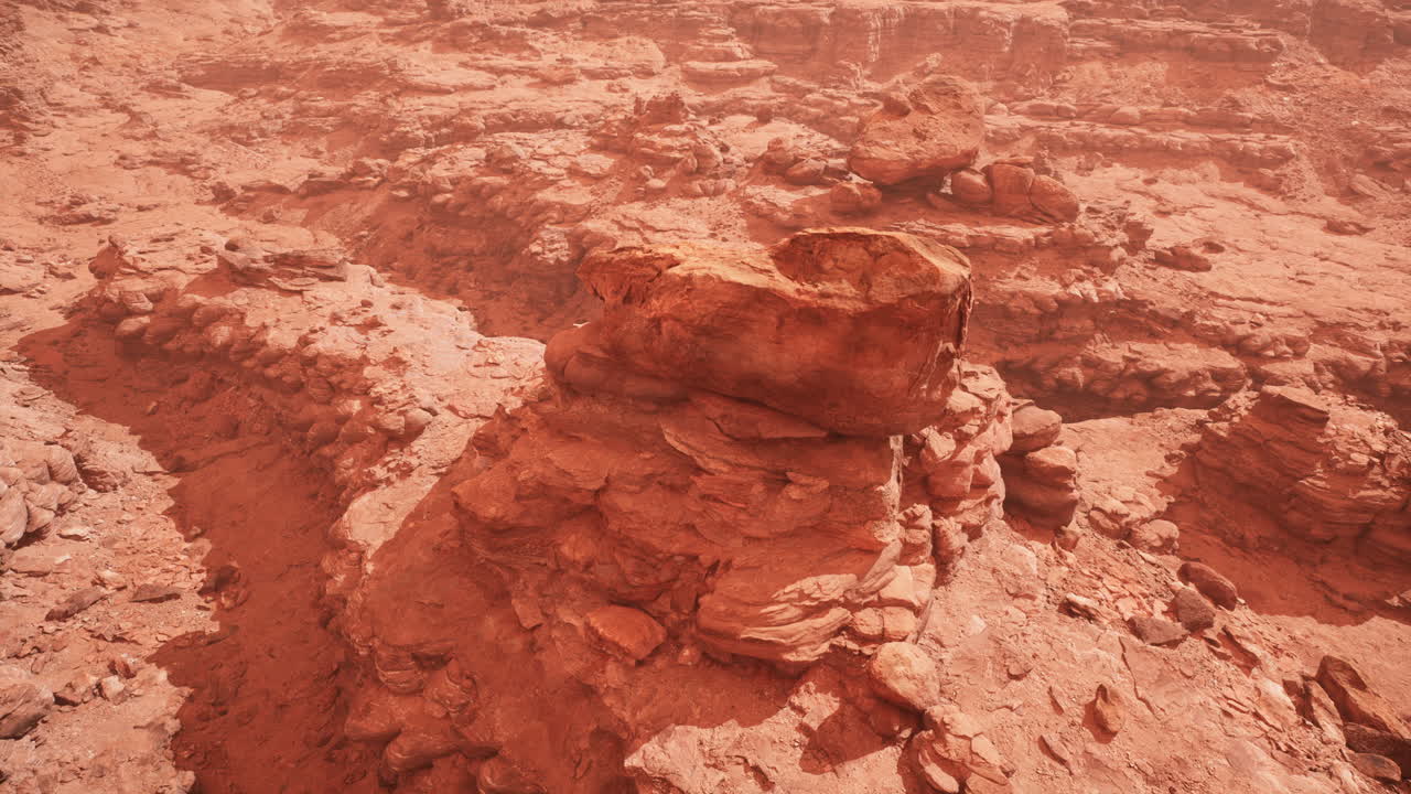 gran cañón aéreo en la niebla